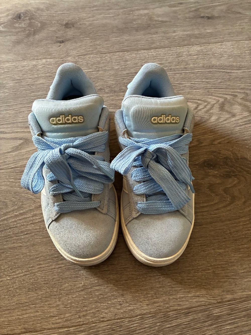Adidas Cloudfoam sneakers